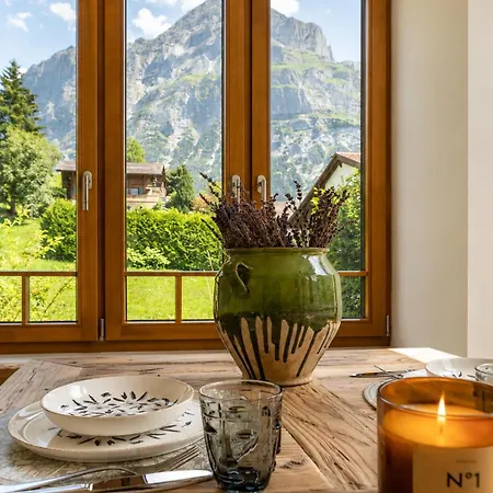 Flora 1909 - Private Alpine * Grindelwald